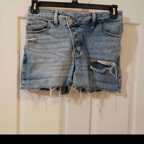 Curvy High-Rise Vintage Baggy Cross Over Waistband Jean Distressed - Picture 1 of 5